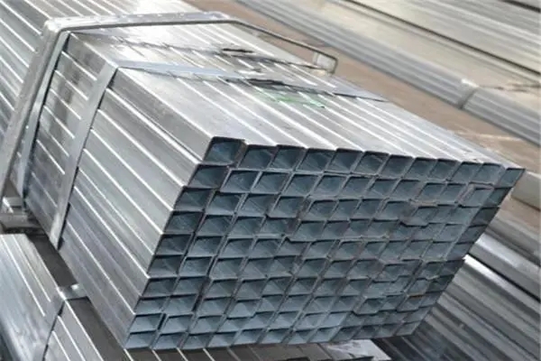 鍍鋅無(wú)縫方矩管